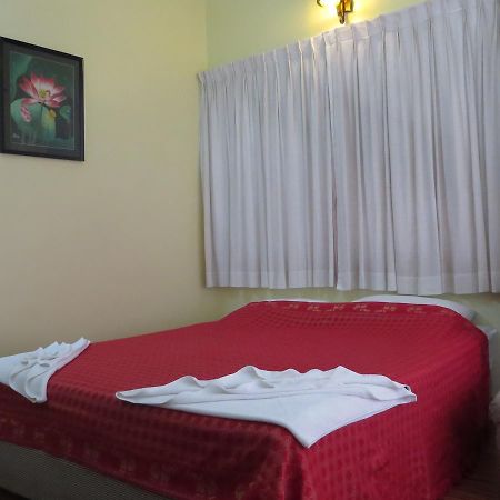 Goldie Guesthouse Пном Пен Екстериор снимка