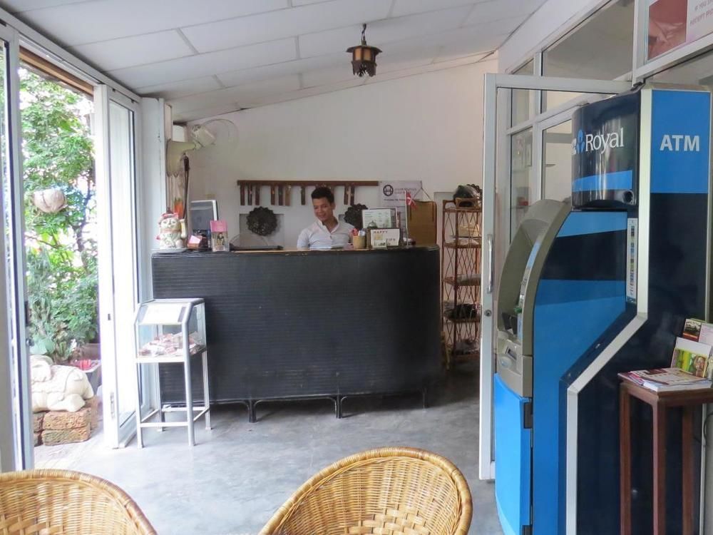 Goldie Guesthouse Пном Пен Екстериор снимка