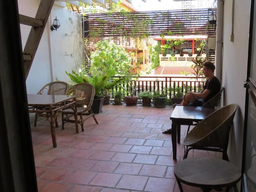 Goldie Guesthouse Пном Пен Екстериор снимка