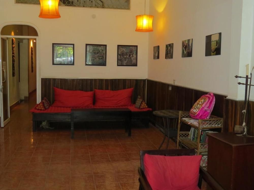 Goldie Guesthouse Пном Пен Екстериор снимка