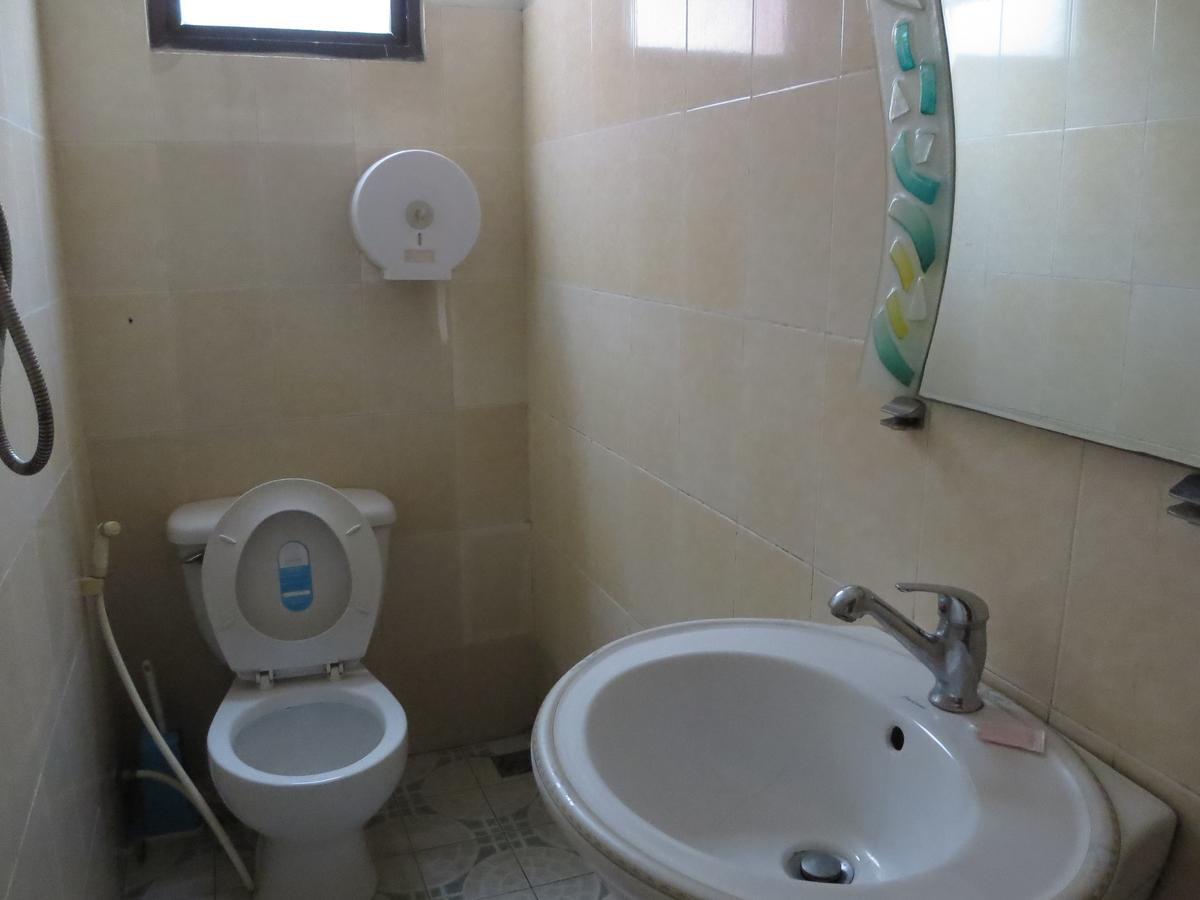Goldie Guesthouse Пном Пен Екстериор снимка