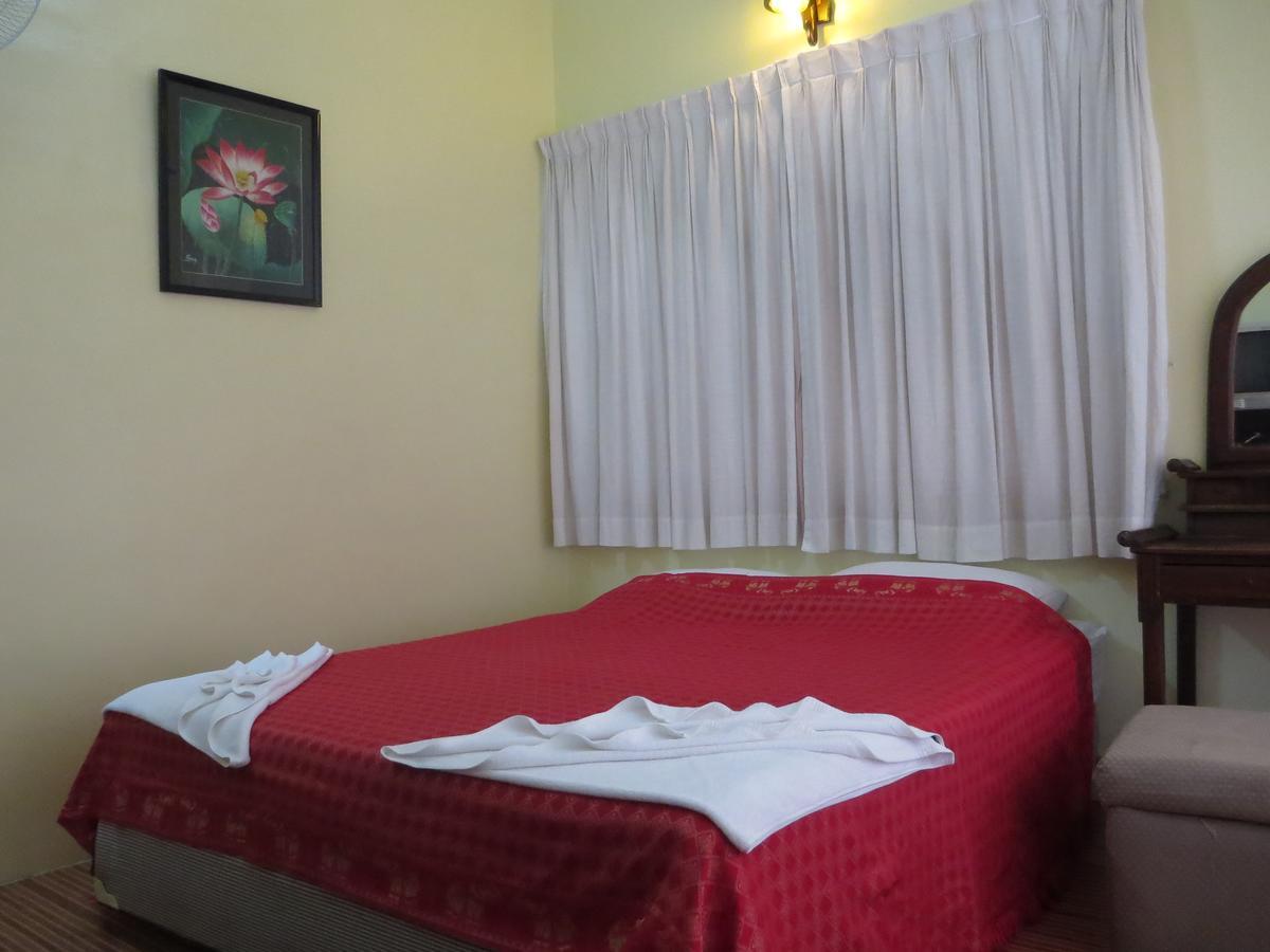 Goldie Guesthouse Пном Пен Екстериор снимка