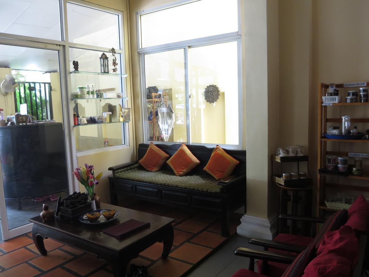 Goldie Guesthouse Пном Пен Екстериор снимка