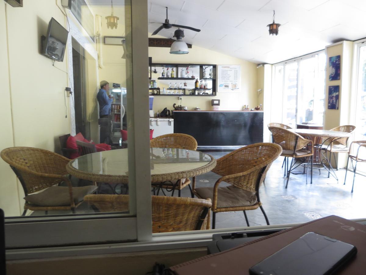 Goldie Guesthouse Пном Пен Екстериор снимка