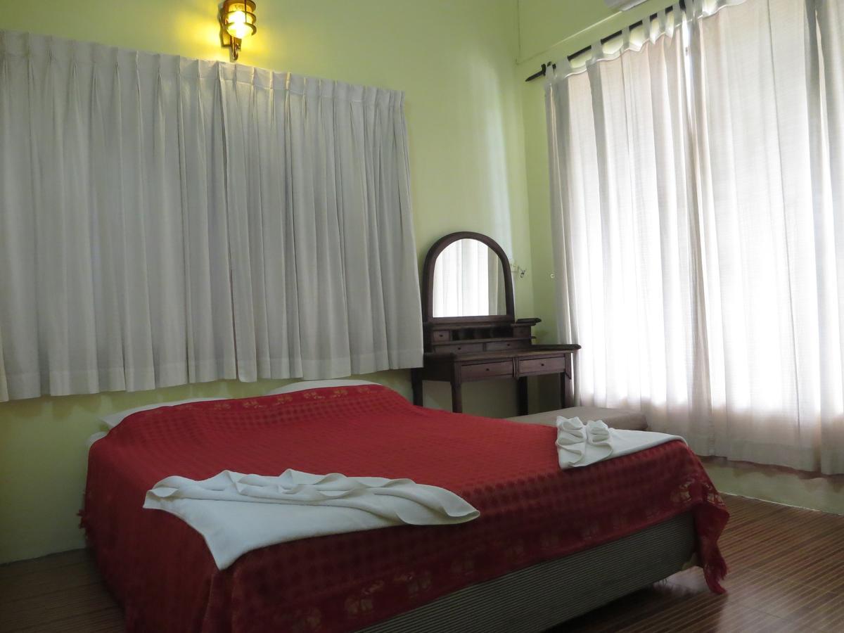 Goldie Guesthouse Пном Пен Екстериор снимка