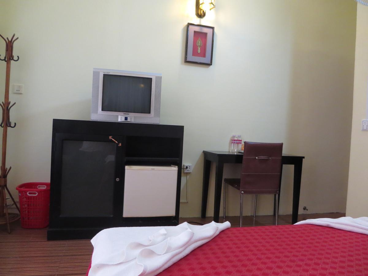 Goldie Guesthouse Пном Пен Екстериор снимка