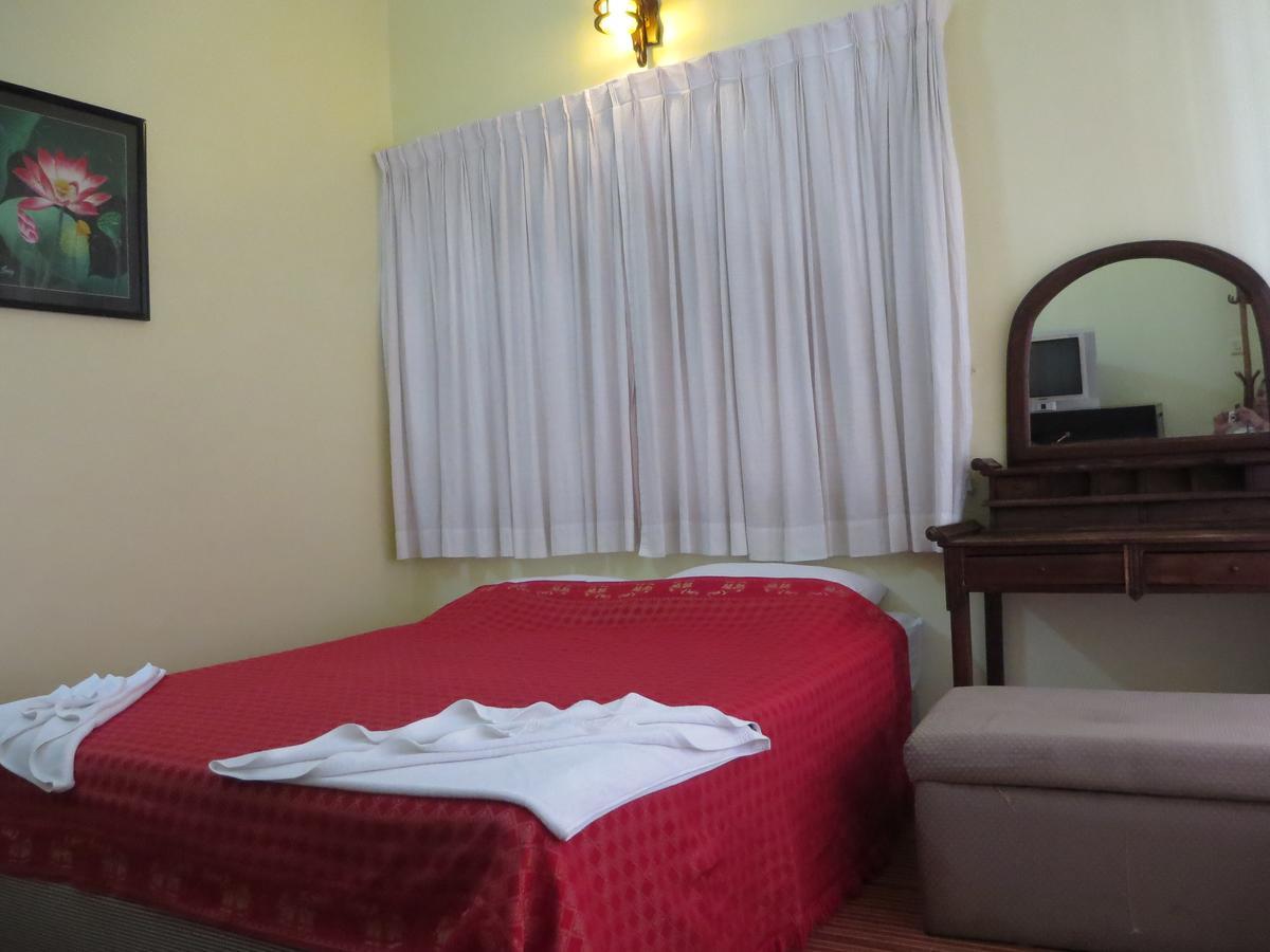 Goldie Guesthouse Пном Пен Екстериор снимка