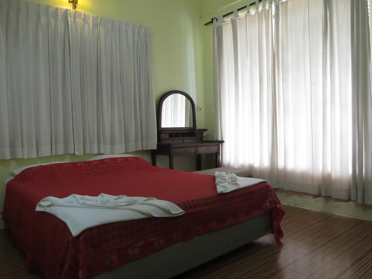 Goldie Guesthouse Пном Пен Екстериор снимка